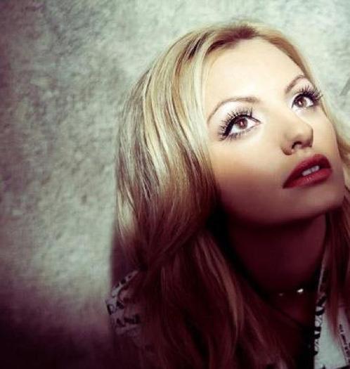 43 - Alexandra Stan