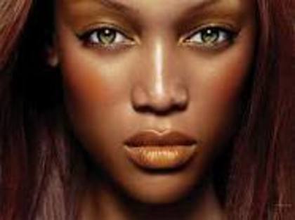 imagesCAEICHRR - poze tyra banks