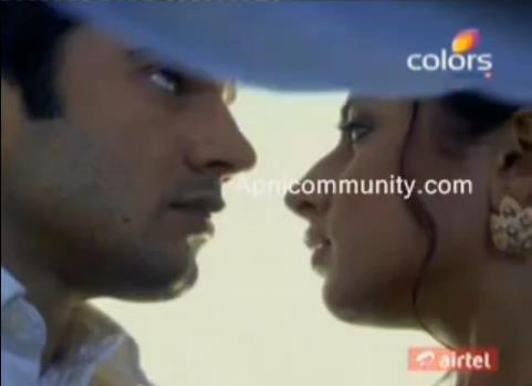 374740_301449113232154_192473864129680_866422_1144856693_n - Abhay and phulwa love scenes