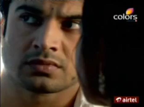 398694_301449833232082_192473864129680_866431_627434833_n - Abhay and phulwa love scenes