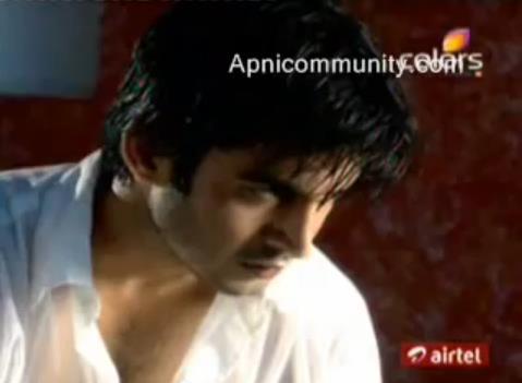 400479_301458239897908_192473864129680_866499_2048909345_n - Abhay and phulwa love scenes