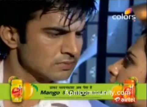 403010_301457886564610_192473864129680_866492_2072935267_n - Abhay and phulwa love scenes