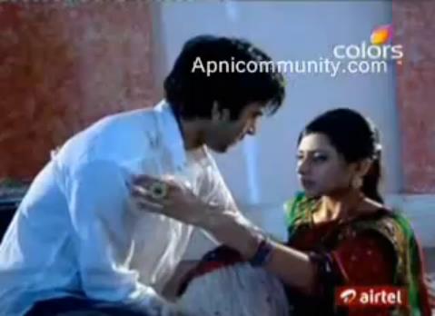 408436_301458203231245_192473864129680_866498_1627071054_n - Abhay and phulwa love scenes