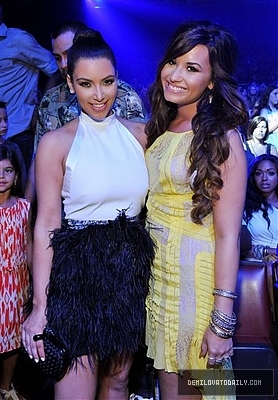 Demitzu (96) - Demitzu - 07 08 2011 - Teen Choice Awards