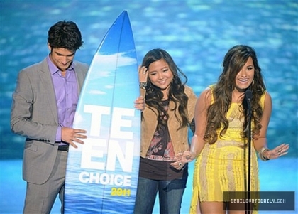 Demitzu (257) - Demitzu - 07 08 2011 - Teen Choice Awards