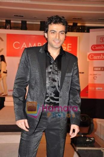 hpse_normal__846549093_Ayaz Khan at Cambridge shirts anniversary show in Blue Sea on 28th Jan 2010 ( - DILL MILL GAYYE