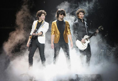 jonas-brothers-concert