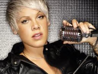 pink - vedete