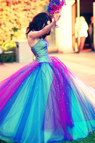 225613_183225761744267_100001705335704_502408_1241802_n - Selena Gomez 1