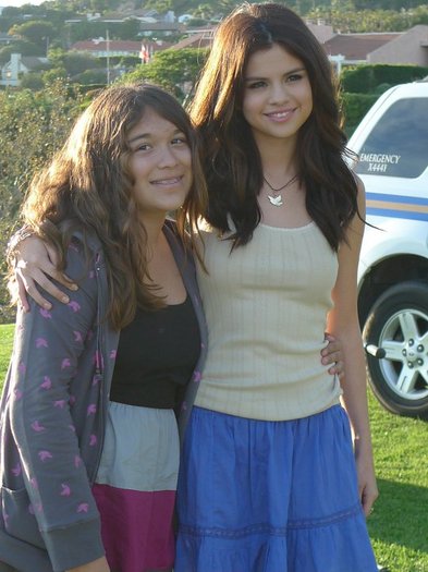 247110_217884801563849_118544344831229_842651_4905185_n - Selena Gomez 1