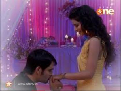 imagesb - Abhay and Piya