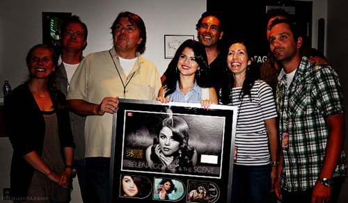 405757_275117489210594_119049044817440_676317_418439660_n