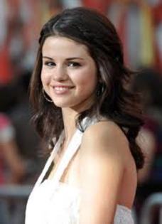 HDCAIAGRJ4CAYA8AGACAGS17W4CAFE7FIBCAD73K0JCAUJCV8HCADMI205CAL5M3XNCAC2OKG0CAYQ36RXCASNL6YXCAB8CW5ICA - Selena Gomez 2