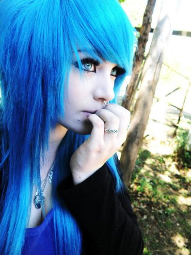 188702_100999246652530_100002273643272_6736_7794062_n - EmO GiRlS