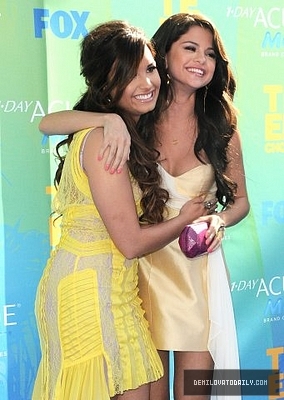 Demitzu (311) - Demitzu - 07 08 2011 - Teen Choice Awards