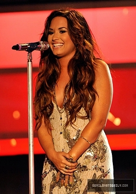 Demitzu (85) - Demitzu - 14 08 2011 - VH1 Do Something Awards