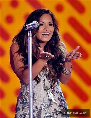 Demitzu (88) - Demitzu - 14 08 2011 - VH1 Do Something Awards