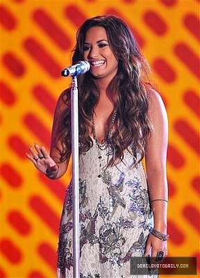 Demitzu (89) - Demitzu - 14 08 2011 - VH1 Do Something Awards