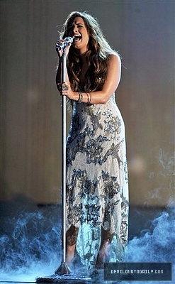 Demitzu (100) - Demitzu - 14 08 2011 - VH1 Do Something Awards