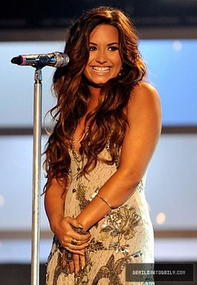Demitzu (117) - Demitzu - 14 08 2011 - VH1 Do Something Awards