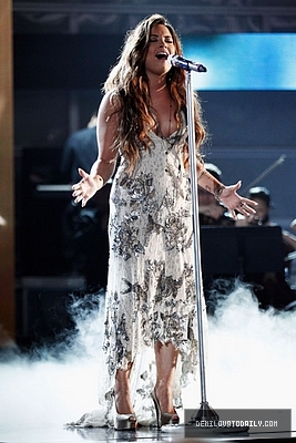 Demitzu (127) - Demitzu - 14 08 2011 - VH1 Do Something Awards