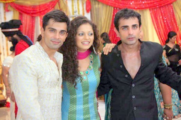 38485860_EWKMDMFOW - KARAN SINGH GROVER