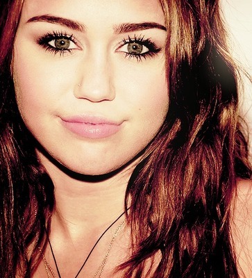 miley-cyrus-924104l-poza - MILEY CYRUS