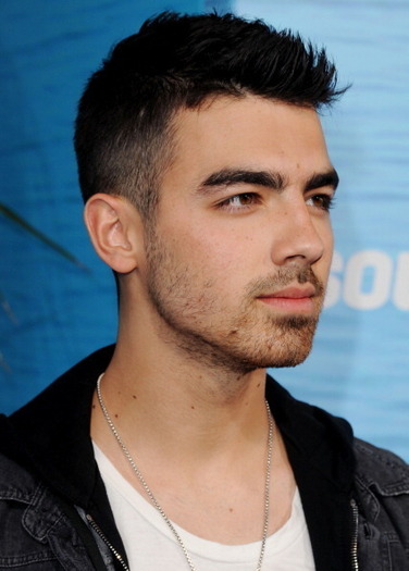 tumblr_lv0xmsvQW71qc6waoo1_500_large - JOE JONAS