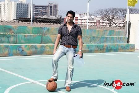41687603_TLVYYGSHX - AMIT TANDON