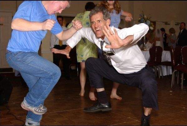 cum-sa-strici-poza-unor-prieteni-23