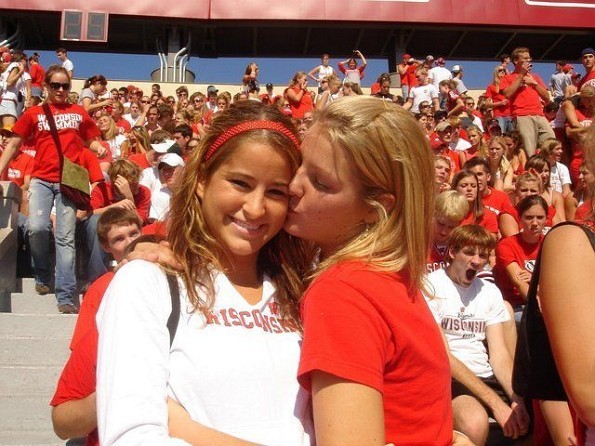 cum-sa-strici-poza-unor-prieteni-25 - Cum sa strici poza unor prieteni