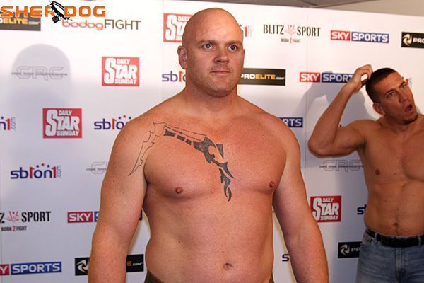 cum-sa-strici-poza-unor-prieteni-26