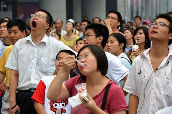 cum-sa-strici-poza-unor-prieteni-27 - Cum sa strici poza unor prieteni