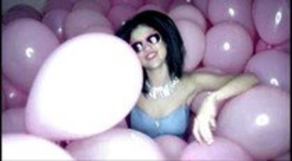 Selena - Gomez - Hit - The - Lights (42)