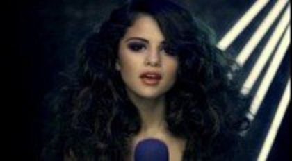 Selena - Gomez - Love - You - Like - A - Love - Song (7)
