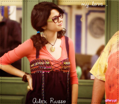 0105868825 - Alex Russo