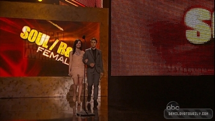 Demitzu (10) - Demitzu - 22 11 2009 - American Music Awards Captures