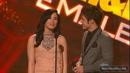 Demitzu (94) - Demitzu - 22 11 2009 - American Music Awards Captures