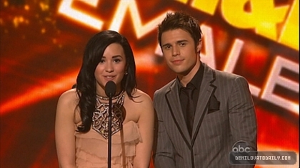 Demitzu (150) - Demitzu - 22 11 2009 - American Music Awards Captures