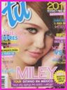  - Cate reviste cu Miley pe coperta