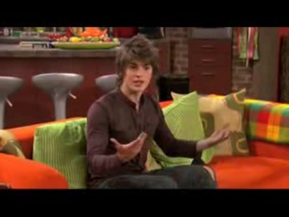 [1]Alex-Tells-the-World 151