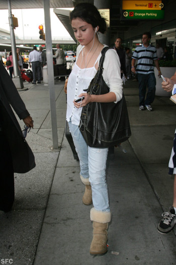 005 - arriving at the airport in NY
