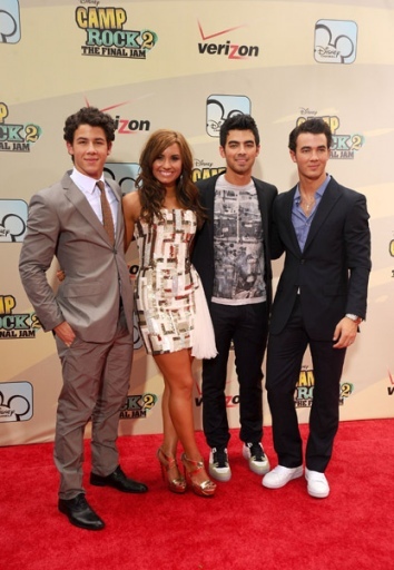Demitzu (44) - Demitzu - 18 08 2010 - Camp Rock 2 The Final Jam Premiere