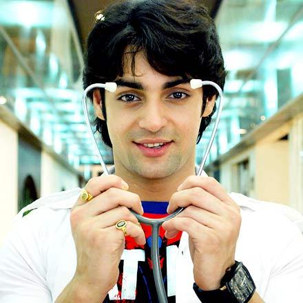 180610071051803 - KARAN WAHI