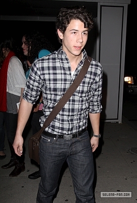 normal_015 - FEBRUARY 2ND - Has dinner with Nick Jonas at Philippe Chow