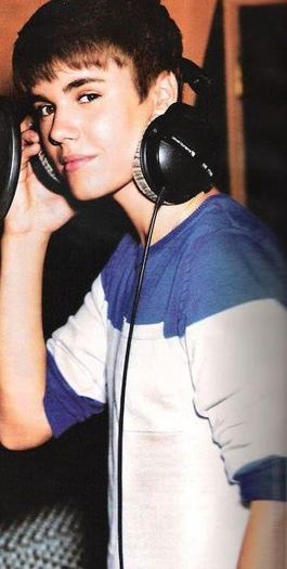376031_248505535203396_173910172662933_608618_1733827719_n_large - Justin Bieber 4
