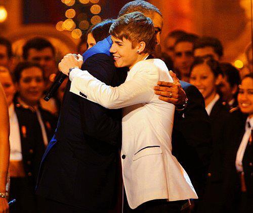 377959_323656367645346_181249531886031_1388247_111718016_n - Justin Bieber 4