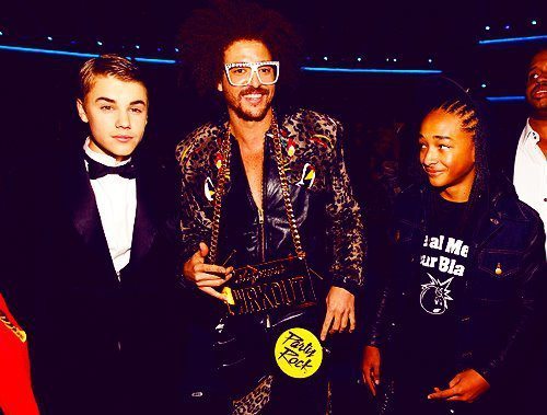 381168_178088475618825_125923580835315_338444_344432065_n_large - Justin Bieber 4