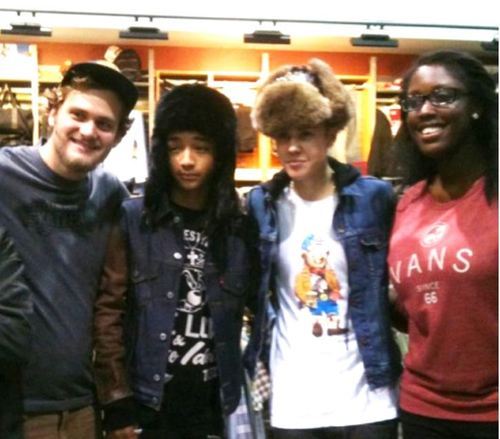 bieber-fever-new-pic-justin-bieber-27298673-727-639_large