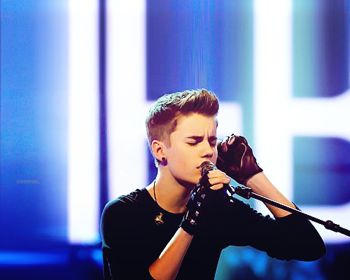 tumblr_lvlweaeikU1qe5nkho1_500_large - Justin Bieber 4